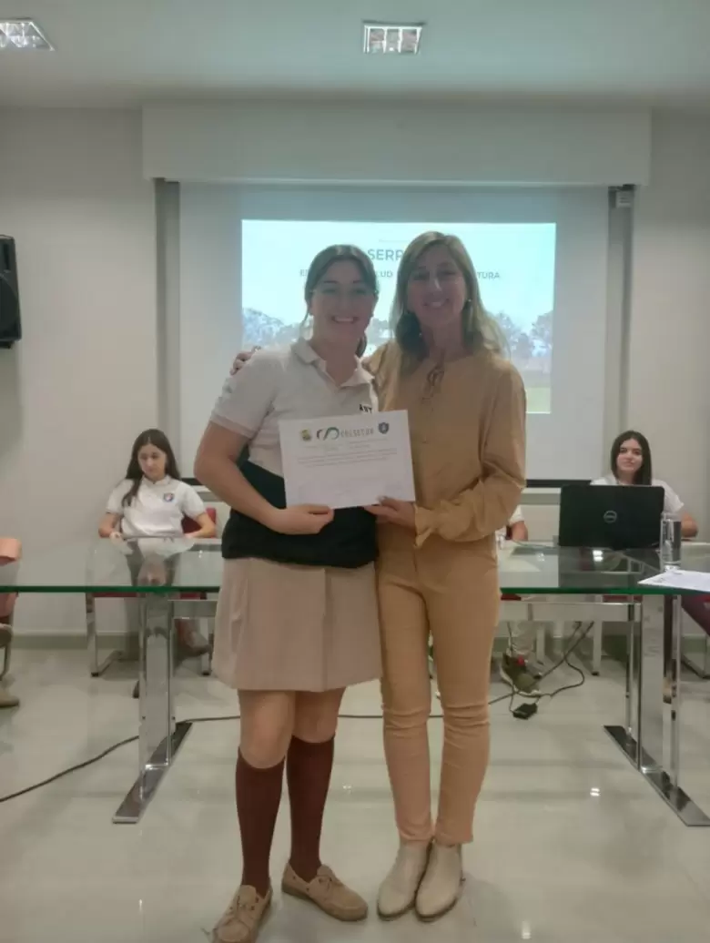 Serrano- Entrega de diplomas a los alumnos que particioaron del Rescom