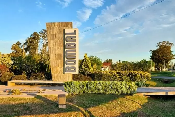 Bombal