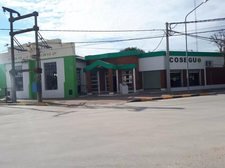 Cooperativa de Provisi�n de Electricidad, Obras y Servicios P�blicos de Guatrach� Ltda.
COSEGU
