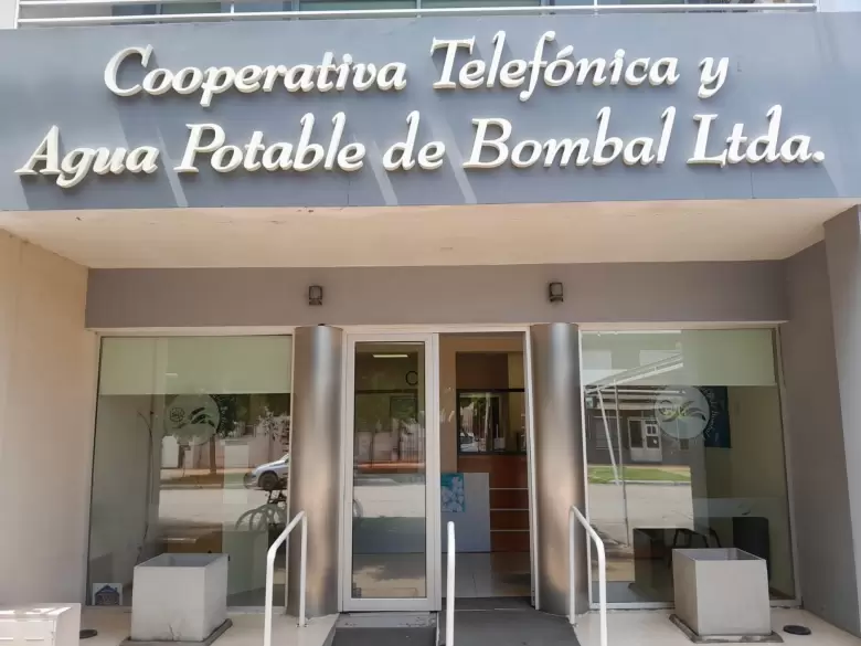 Cooperativa de Provisi�n de Servicios Telef�nicos de Agua Potable y otros Servicios P�blicos de Bombal Ltda.