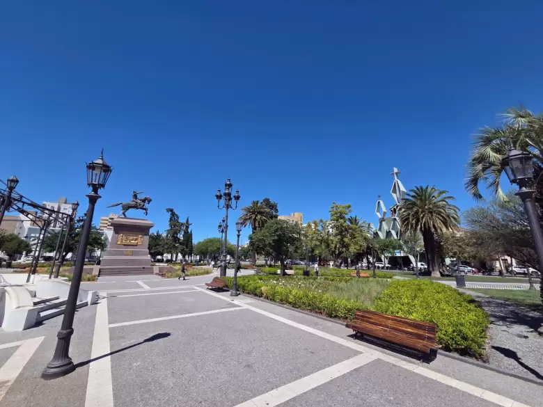 Plaza San Mart�n, en el centro de la ciudad de Santa Rosa